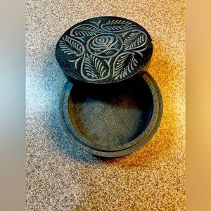 Stone round small trinket/jewelry box with botanical print lid in good condition